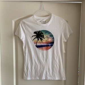 Women Aeropostale shirt size large NWT